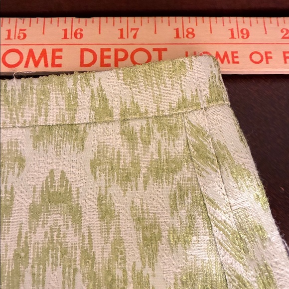 Ann Taylor Green and Cream Damask Patterned Skirt - Picture 9 of 10
